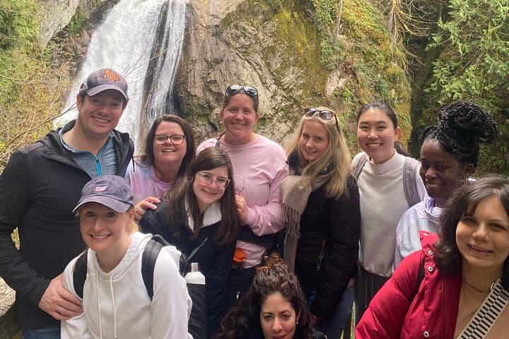 Snoqualmie Falls Day Tour from Seattle: Waterfall Hike & Chocolate Shop photo 4