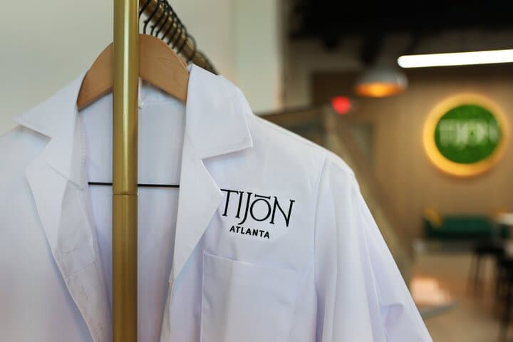 Design Your Signature Scent in Atlanta: Mix-and-Match Perfume Workshop photo 2