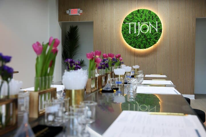 Design Your Signature Scent in Atlanta: Mix-and-Match Perfume Workshop