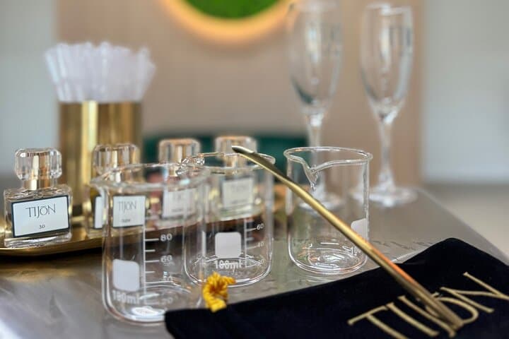 Design Your Signature Scent in Atlanta: Mix-and-Match Perfume Workshop photo 4