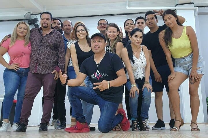 Mazatlán Salsa Lesson and Rooftop Salsa-Making at Sunset photo 5