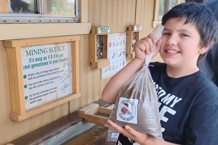 Springfield Crystal Cave Silver Adventure: Guided Cave Tour, Dino Trail & Gem Mining photo 4