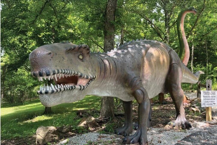 Crystal Cave Dino Trail Guide: Family-Friendly Dinosaur Walk Near St. Louis