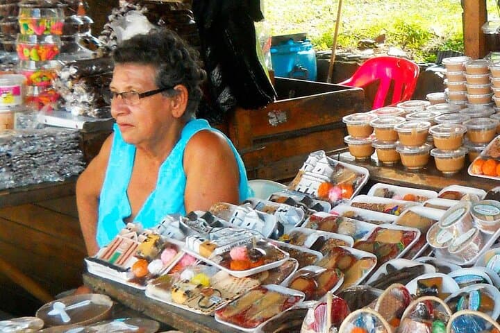 Medellin Full-Day City Tour: Botero Plaza, Pueblito Paisa & Metrocable Experience photo 2