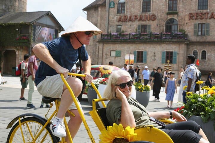 Ba Na Hills & Golden Bridge Private Tour from Hoi An — Cable Car, French Village & Fantasy Park