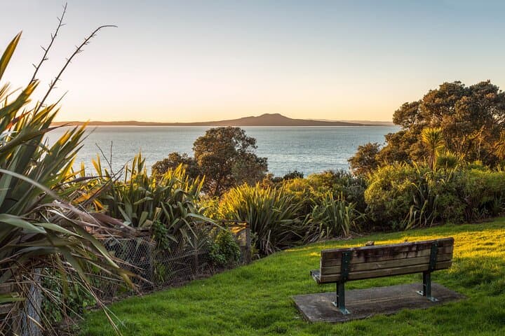 Private Auckland City Highlights Tour: 3-Hour Local-Led Exploration of Auckland’s Harbours and Volcanoes photo 3