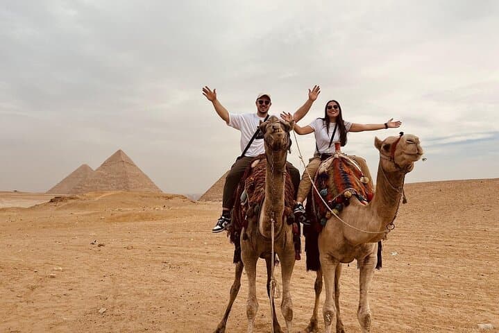 Full-Day Private Cairo Tour from Hurghada: Pyramids, Cairo Tower & Tahrir