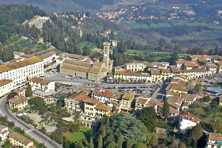Electric Golf Cart Tour of Florence & Fiesole: Etruscan Views and Biscuit Tasting photo 3