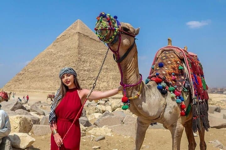 Full-Day Private Cairo Tour from Hurghada: Pyramids, Cairo Tower & Tahrir photo 6