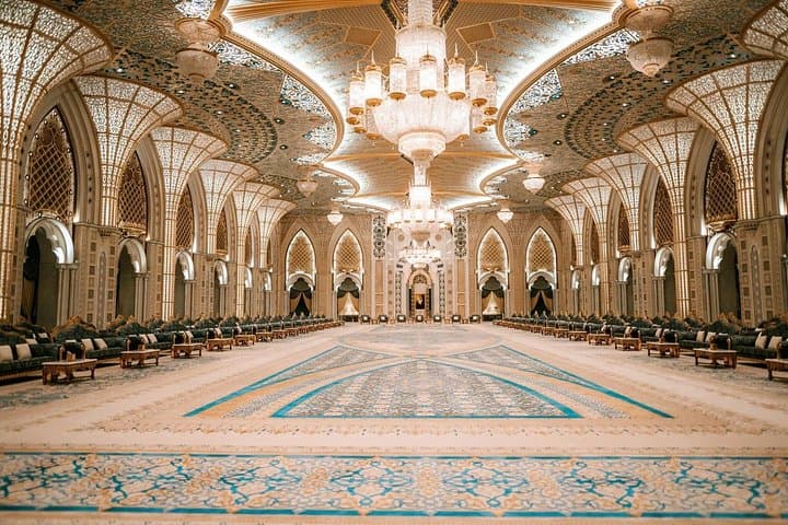 Full-Day Abu Dhabi Tour from Dubai: Sheikh Zayed, Qasr Al Watan & Cultural Highlights photo 4