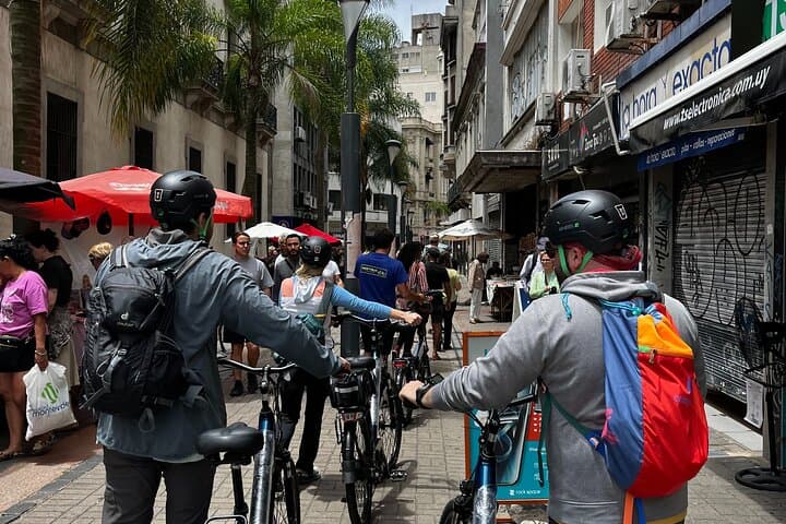 Montevideo E-Bike Tour: Historic Center & Rambla in 90 Minutes photo 3