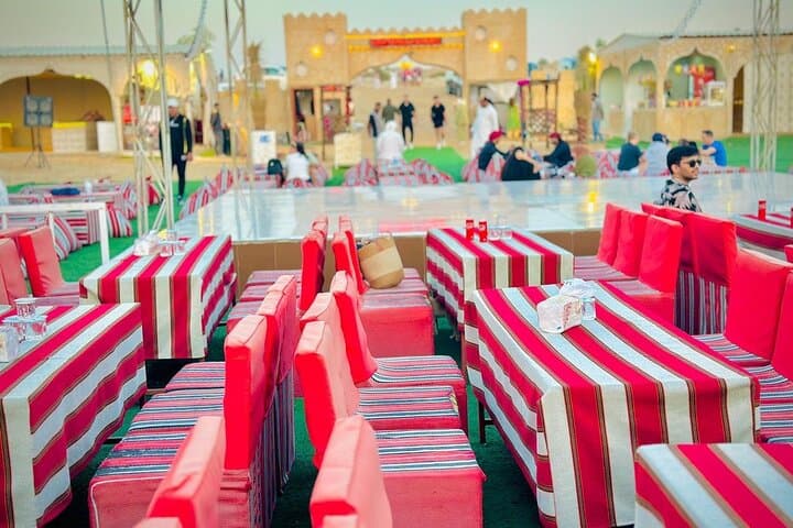 Dubai Red Dunes Dune Bashing: Sunset 4x4 Safari, Live Shows & BBQ Dinner photo 3