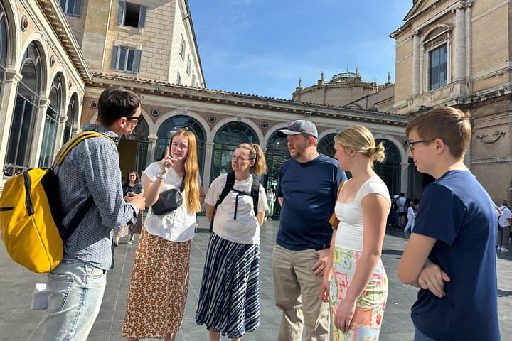 Family Vatican Museums & Sistine Chapel: Kid-Friendly Skip-the-Line Tour photo 4