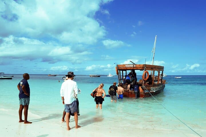 Dhow Snorkeling to Tumbatu Island from Kendwa — Half-Day Coral & Marine Life Cruise photo 4