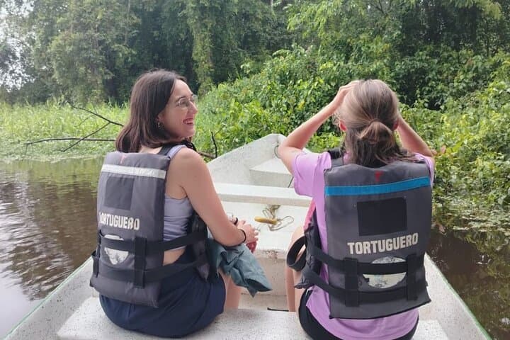 Silent Electric Canoe Wildlife Tour in Tortuguero National Park photo 2