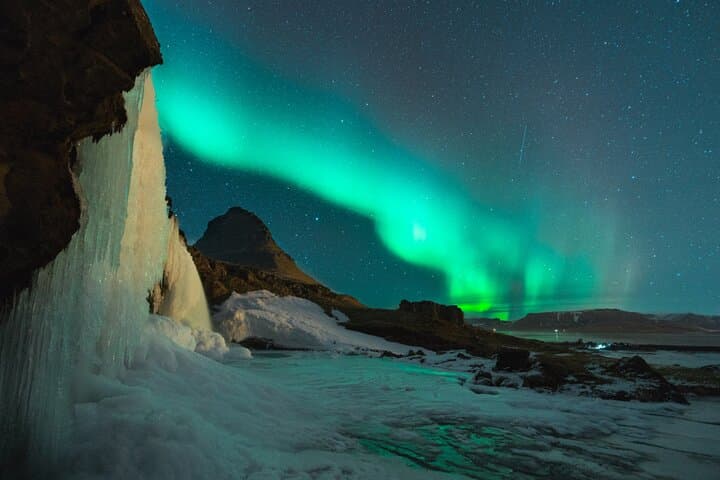 Reykjavik Private Northern Lights Chase — Premium Evening Aurora Tour photo 2