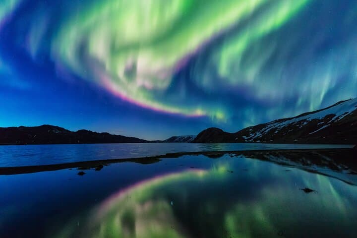 Reykjavik Private Northern Lights Chase — Premium Evening Aurora Tour photo 4