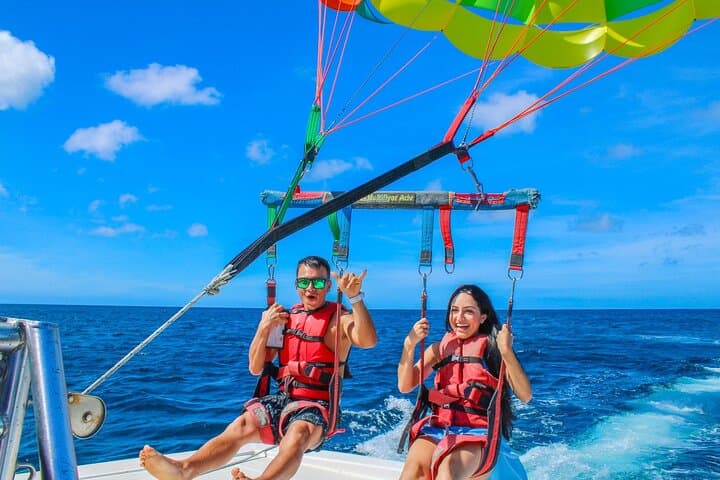 Parasailing Adventure Aruba: 360° Aerial Views Over Caribbean Waters photo 4