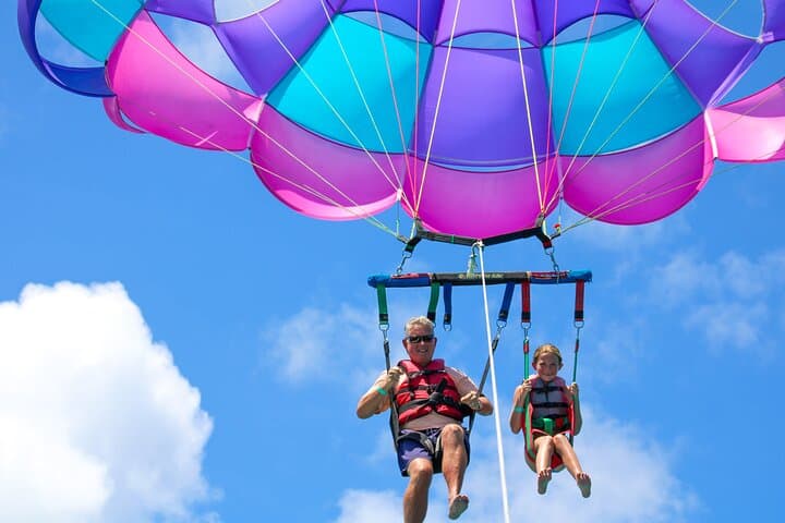 Kids Parasailing in Aruba: Safe, Beginner-Friendly Flights Above Palm Beach photo 5