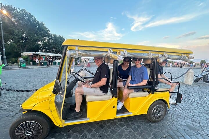 Private Rome Golf Cart Tour with Professional Photoshoot — Colosseum to Pantheon photo 2