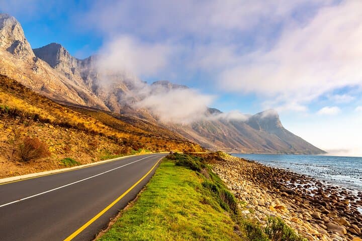 Cape Town Sunset Bus Tour with Table Mountain Ticket — Atlantic Seaboard Golden Hour photo 5