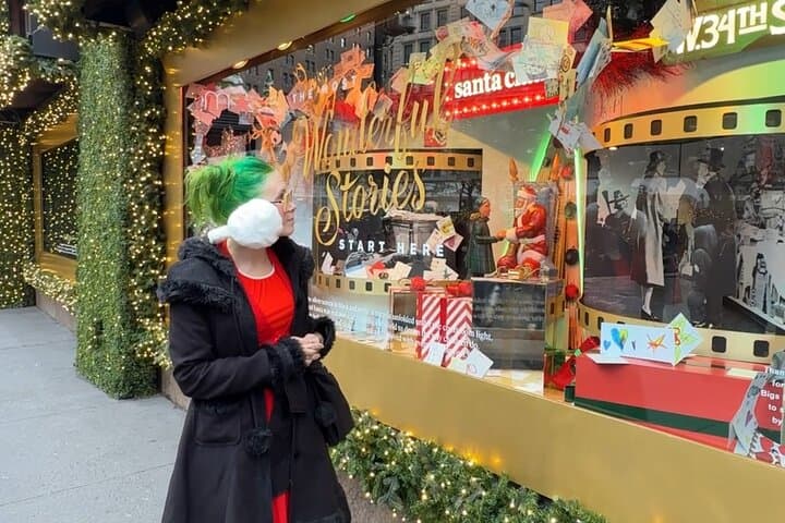 Ultimate NYC Christmas Lights Night Walking Tour — Rockefeller, Saks & Bryant Park photo 6