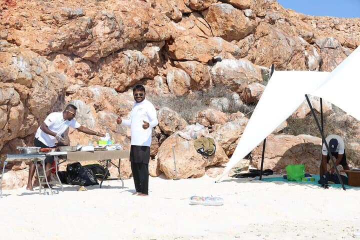 Overnight Daymaniyat Islands Camping: Snorkel with Turtles & Beach BBQ photo 5