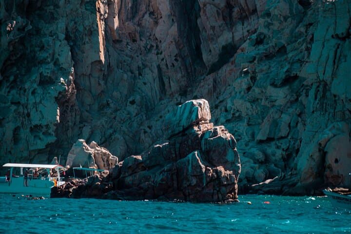 Cabo San Lucas Arch Private Boat Tour — Glass‑Bottom Views & Sea‑Lion Encounters photo 4