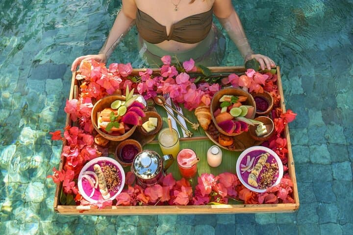 Ubud Day Trip: Floating Breakfast, Tegalalang Rice Terrace & Sacred Springs