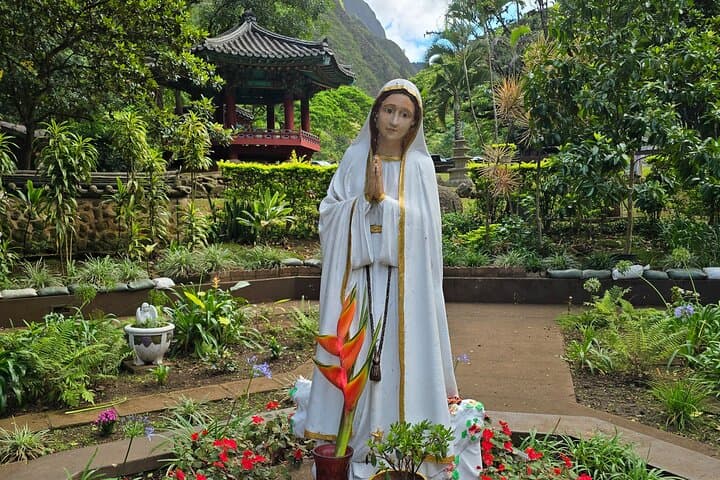 Wailuku Valley to Coast: Private Cultural History Experience in Central Maui photo 2