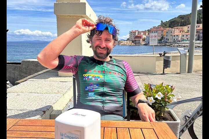 Road Bike Perimeter of Elba: Guided Full-Day Island Loop photo 2