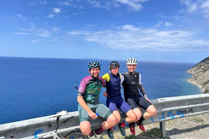 Road Bike Perimeter of Elba: Guided Full-Day Island Loop