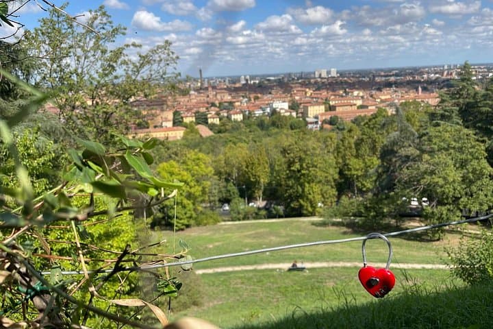 Self-Guided Vespa Tour Through the Bologna Hills with San Luca Visit photo 5