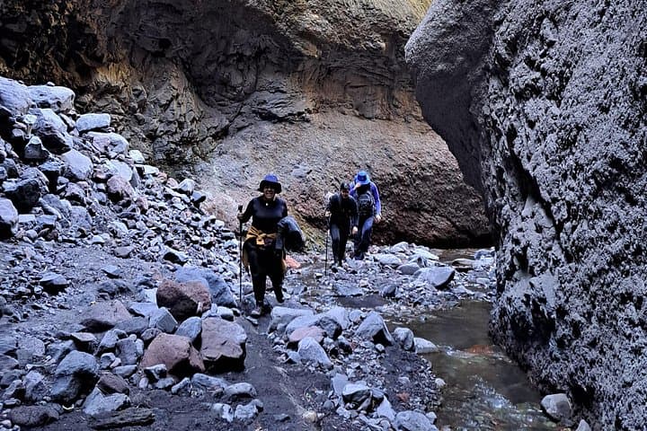 Inside Popocatépetl’s Gorge: Sulphur Springs & Canyon Hike from Mexico City photo 3