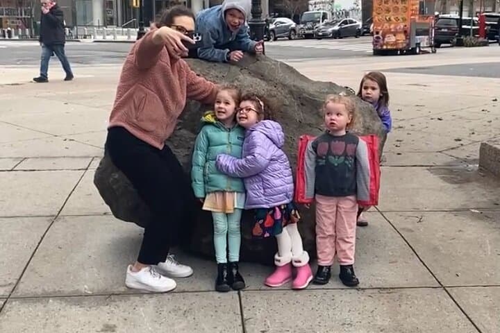 Family Scavenger Hunt in South Street Seaport — NYC Mini Quest photo 2
