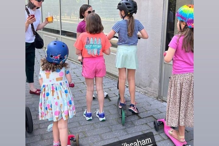 Family Scavenger Hunt in South Street Seaport — NYC Mini Quest photo 6