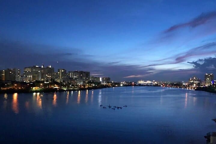 Night Kayak Glow Tour: Condado Lagoon City Lights, San Juan photo 2