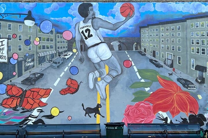 Spanish Harlem Street Art Tour: Murals & Mosaics Walking Experience photo 2