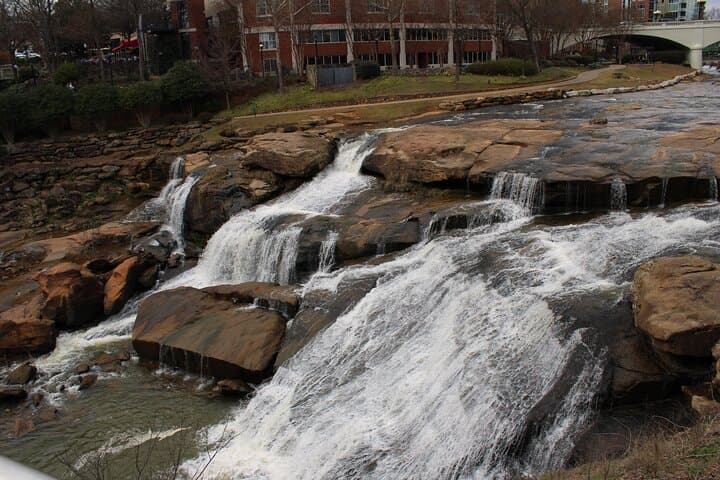 Greenville 3-Hour Relocation Driving Tour: Customize Your Upstate Preview