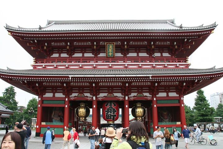 Tokyo Private Walking Tour with a Local Guide — Customize Your Day photo 2