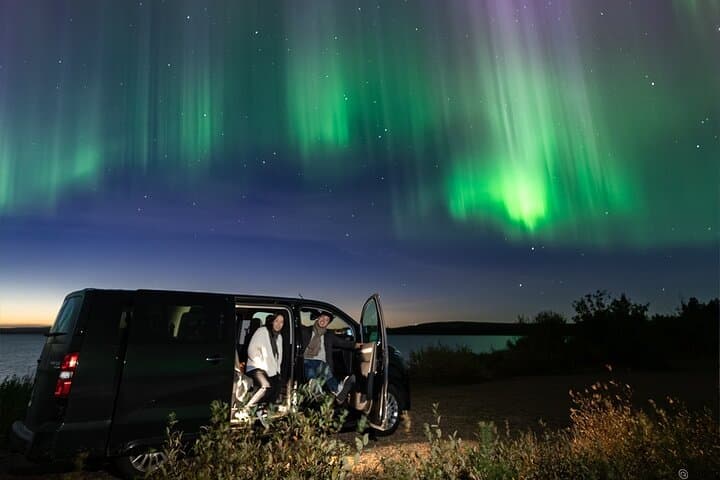 Rovaniemi Aurora Hunting with Pro Photography — Unlimited Photos & Pickup photo 1