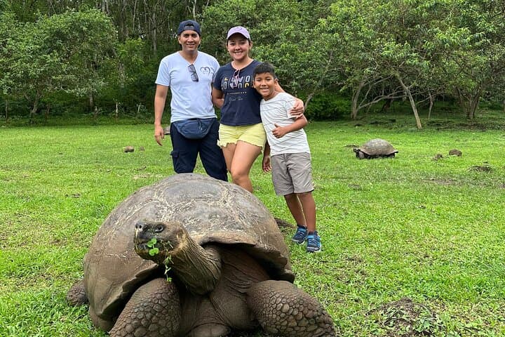 8-Day VIP Galápagos: San Cristóbal, Santa Cruz & Isabela Wildlife Tour photo 2