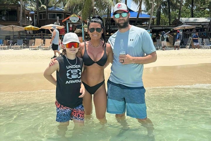 Roatan Zipline, Wildlife Sanctuary & West Bay Beach: Half-Day Adventure photo 4