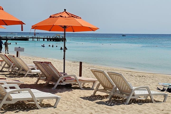 Roatan Zipline, Wildlife Sanctuary & West Bay Beach: Half-Day Adventure photo 5