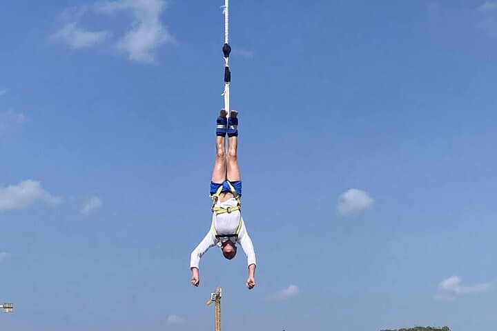 Leap and Launch: 60m Bungee & Slingshot Thrills at Sanook Park Pattaya photo 4