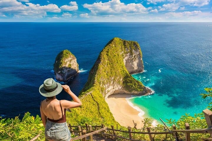 4-Day Bali Escape: Temples, Hot Springs & Nusa Penida Adventure
