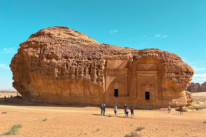 Hop-On Hop-Off Hegra Explorer: See AlUla’s Nabataean Tombs with MMG photo 2