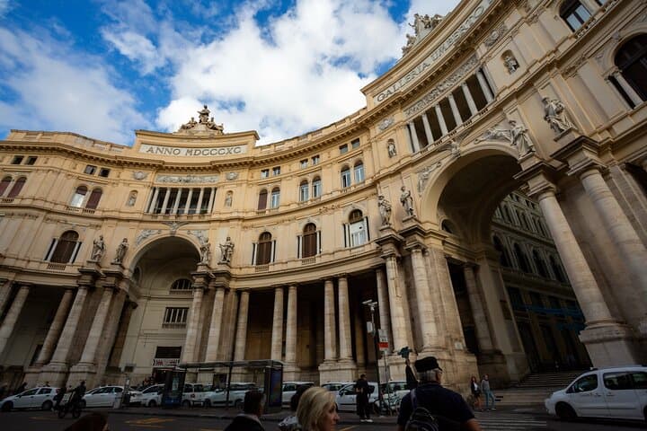 Naples Historic Center Walking Tour with Lunch — Piazza Municipio to Spaccanapoli photo 5
