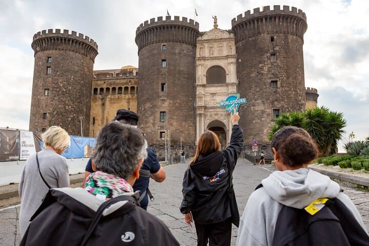 Naples Historic Center Walking Tour with Lunch — Piazza Municipio to Spaccanapoli photo 4