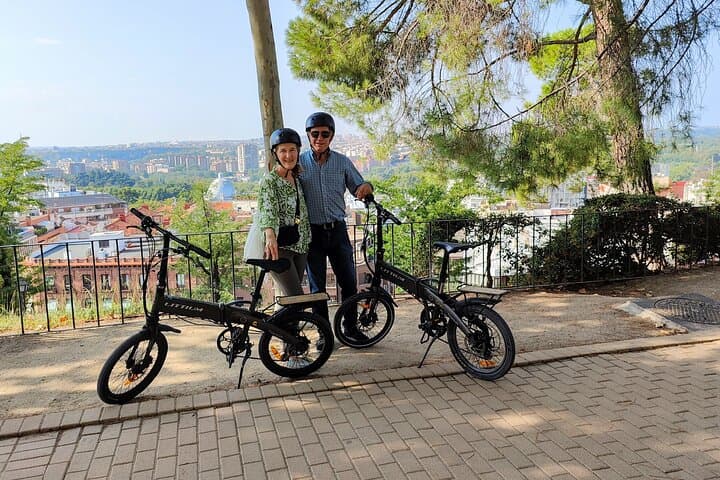 Explore Madrid by E‑Bike: 2.5‑Hour Electric Bike City Tour photo 3